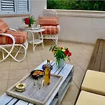 Apartamento Neve Beachfront *