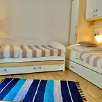 Neve Beachfront Apartamento
