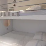 Neve Beachfront Apartamento *
