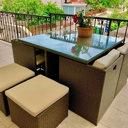 Apartamento Neve Beachfront