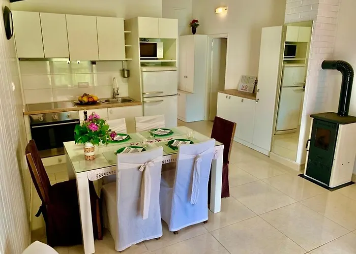 Apartman Neve Grebastica